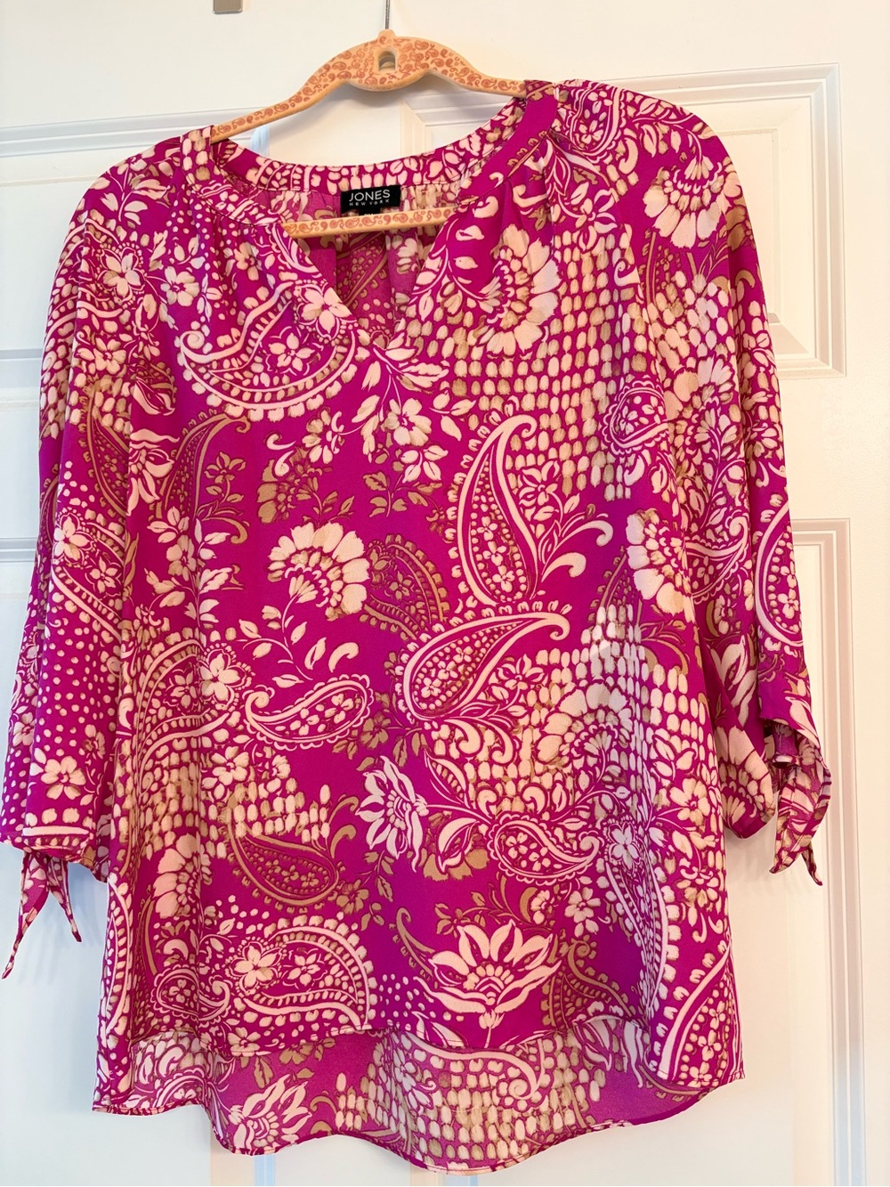 Jones New York Paisley Floral Blouse Petite Medium Pink EUC Tie Sleeve